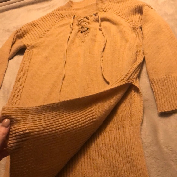 Sweater - Picture 2 of 3